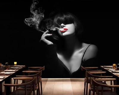 Smoke Beauty Fashion Model Smoking a Cigarette Duvar Kağıdı