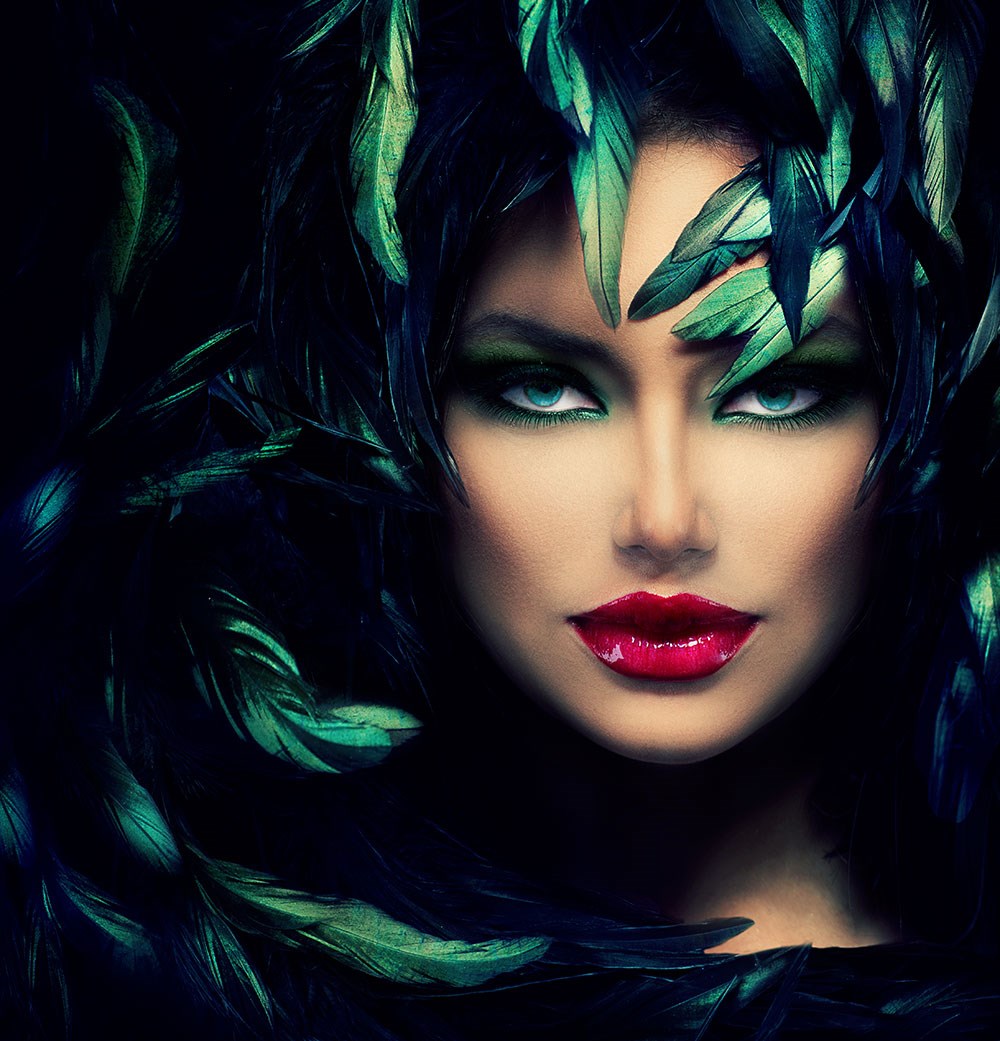 Zümrüt Yeşili Yapaklar Arasında Güzel Kadın Yüzü Güzellik Salonu 3D Duvar Kağıdı 