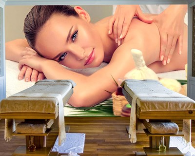 Omuz Masajı Yapılan Kadın 3D Spa Salonu Duvar Kağıdı 