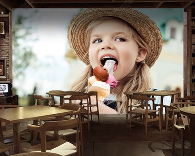 Dondurma Yiyen Küçük Sarışın Şapkalı Kız Dondurmacı Cafe Duvar Kağıdı Modeli