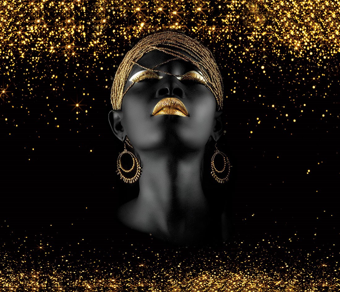 Tenini Siyaha Boyamış Gold Simli Duvar Kağıdı Modeli