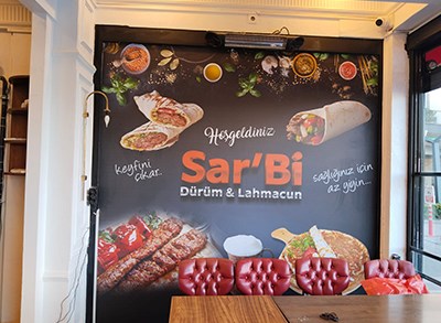 Lezzetin Duvara Yansıması: Sar'Bi'nin İştah Açan Kimliği