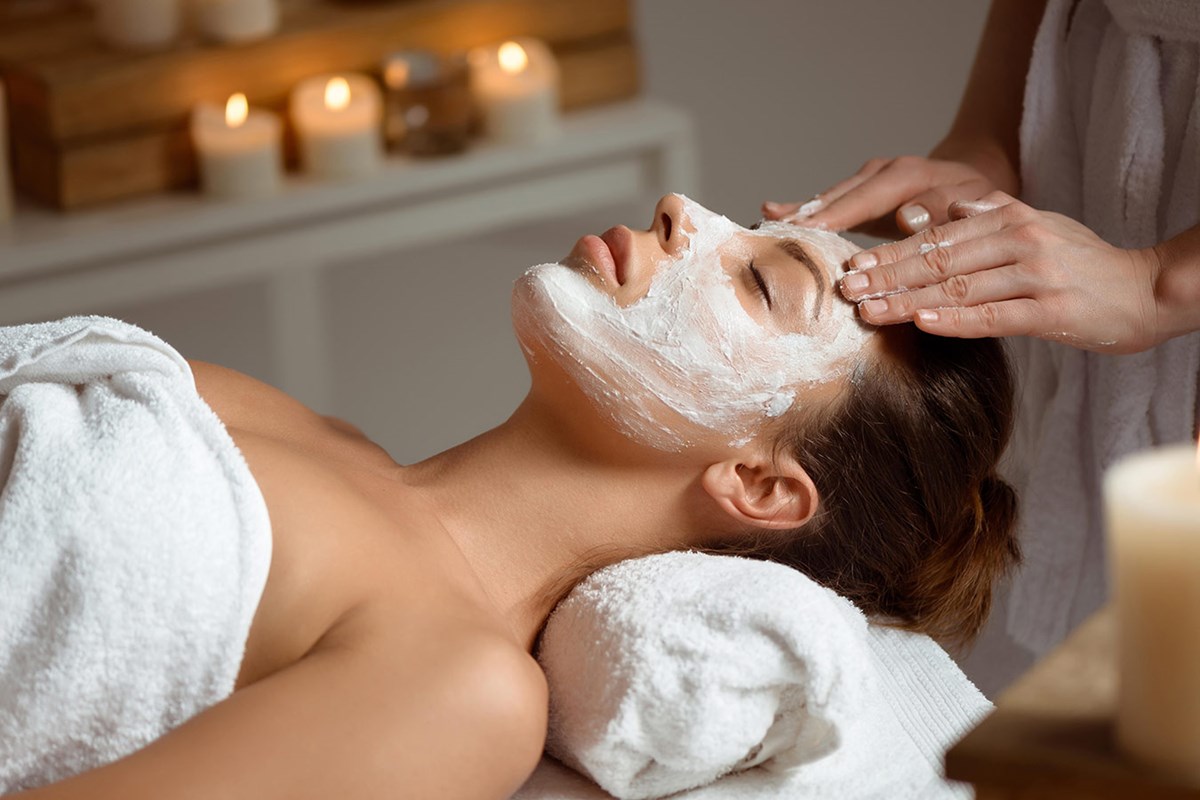 Yüz Bakımı İçerikli Özel Spa Masaj Duvar Kağıdı Modeli