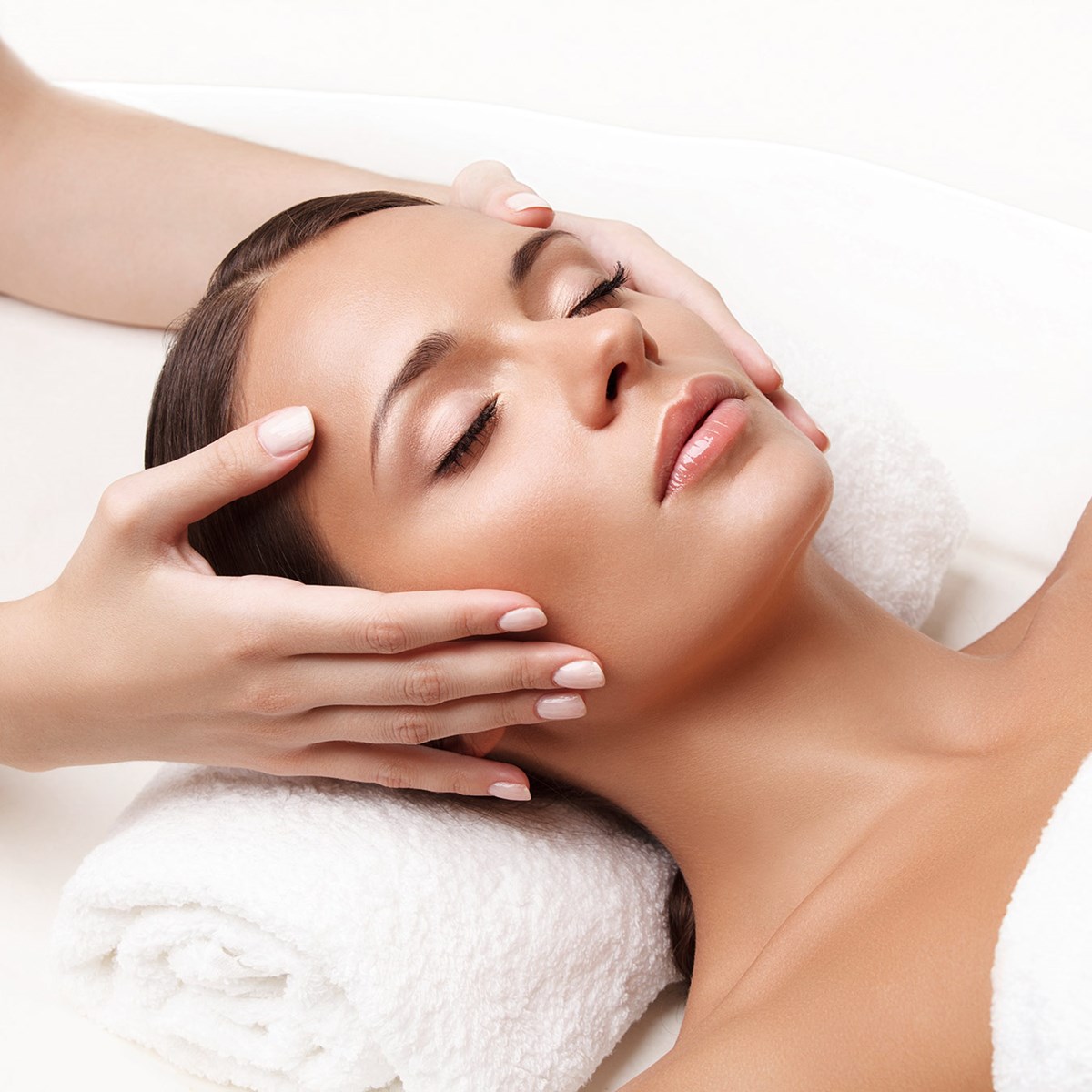 Yüz Bakımı Temalı Spa MAsajı Duvar Kağıdı Modeli