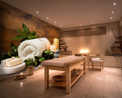Doğal Sabun, Mumlar ve Şifalı Otlar Resimli 3D Spa Merkezi Duvar Kağıdı Modeli